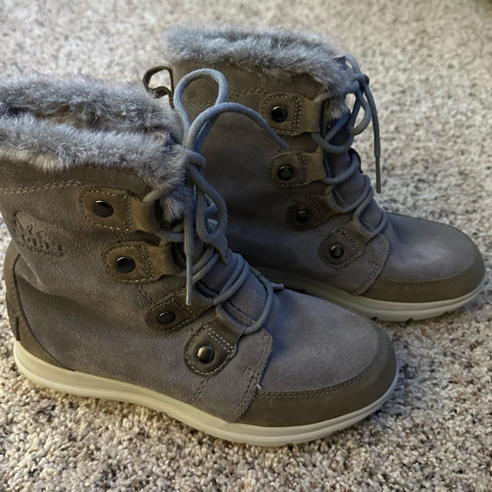 SOREL Joan Explorer Boots